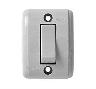 INTERRUPT  SOBREPOR RETANGULAR 1TS 10A 250V CZ 33840 201L3 