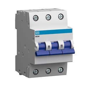 DISJUNTOR  TRIPOLAR 70A C 3KA/220V 5KA/380V MDWP 955 MDWC703 